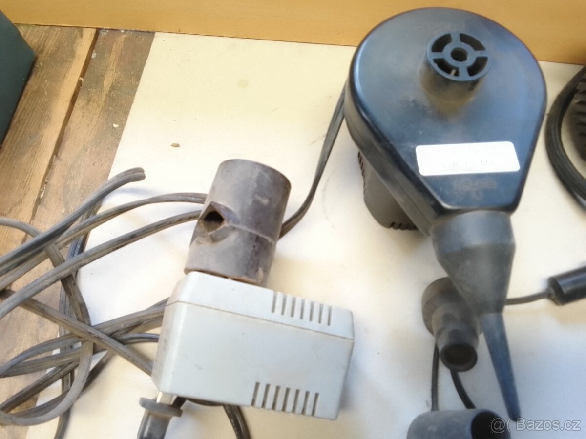 Kompresor k nafukování hraček,220 V,s nástavci. - 2