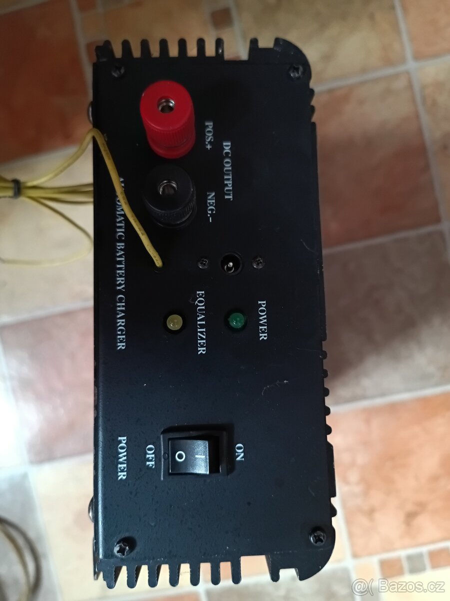 Nabijecka olověných baterií 24V A10 + balancer - 2