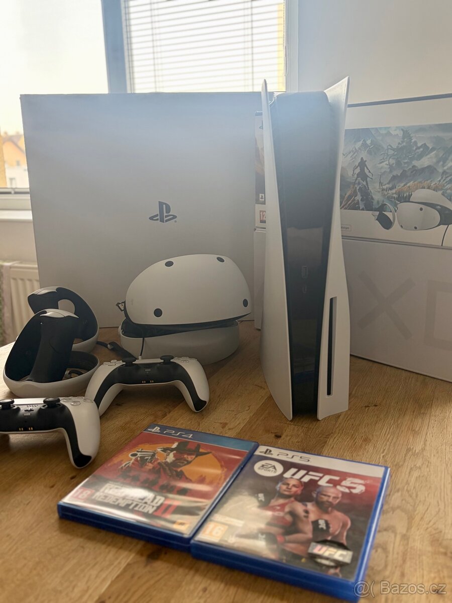 PlayStation 5 + PS VR2 + 2 ovladače + hry - 2