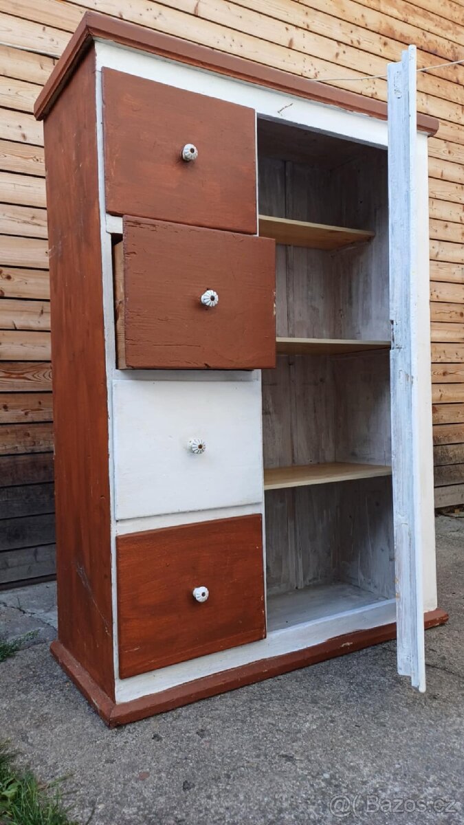 Skříňka - 2