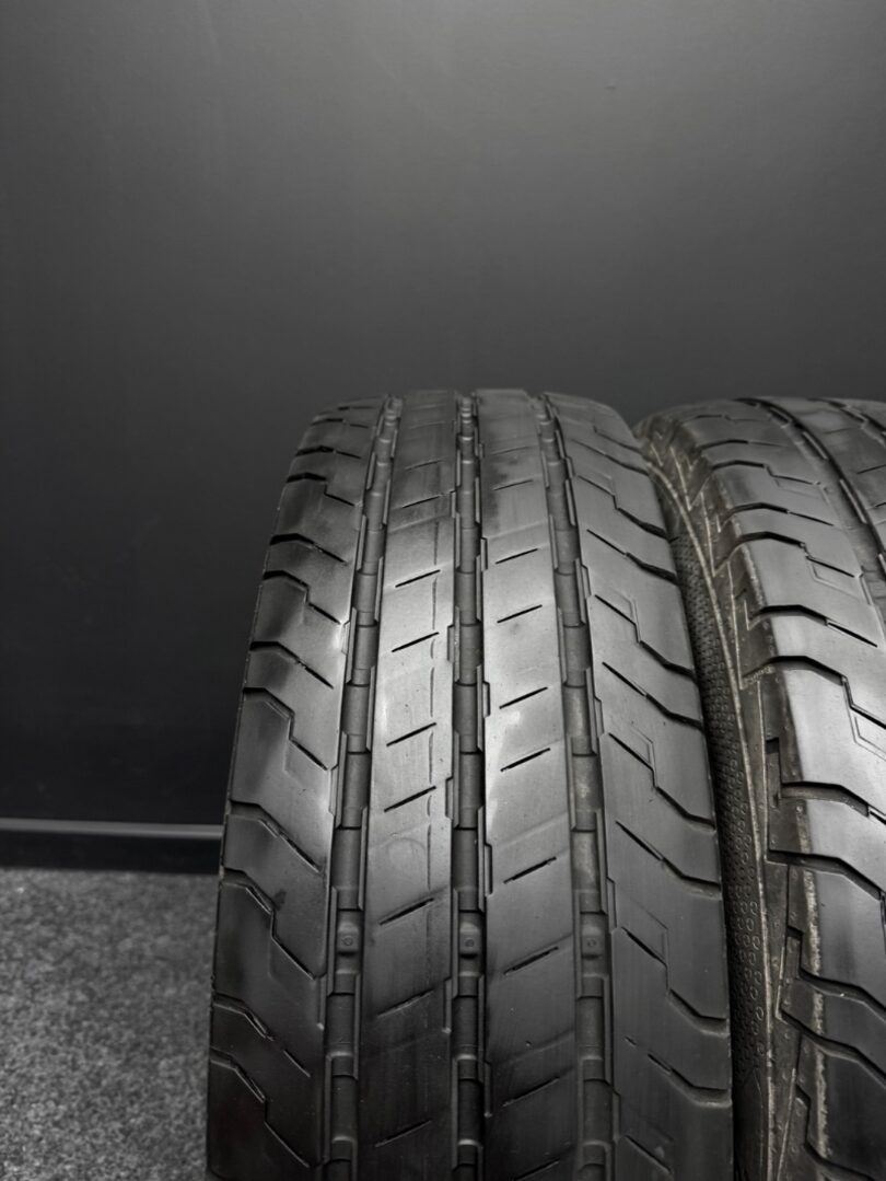 Sada pneu Continental 215/75/16 C 116/114R - 2