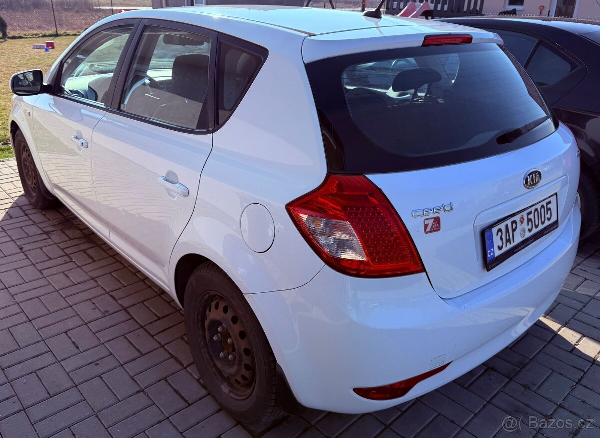 Kia Ceed 1.6 CRDi - 2