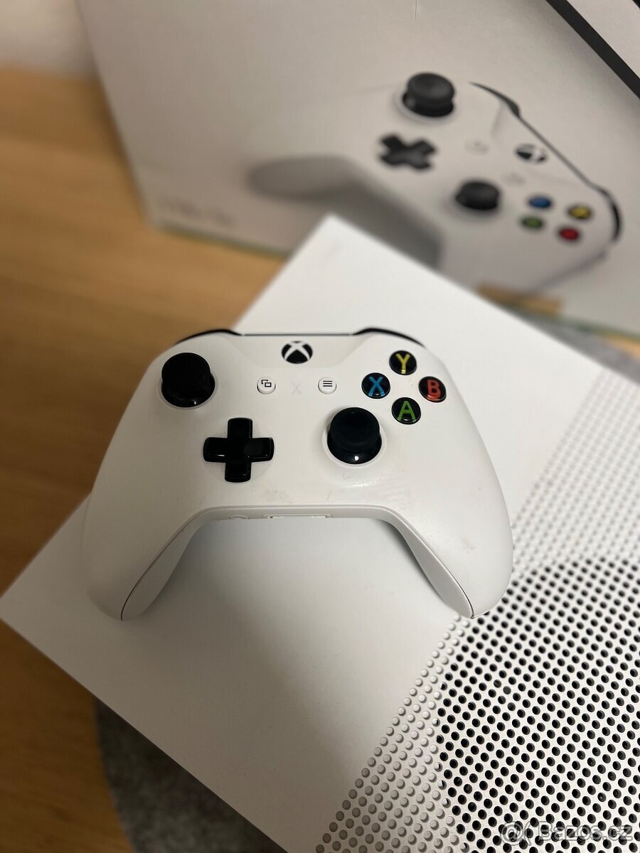 XBOX ONE S 1TB V TOP STAVU - 2