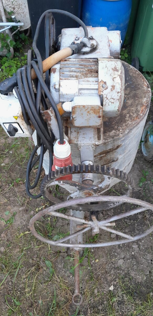 Prodám stavební míchačka 380V - 2