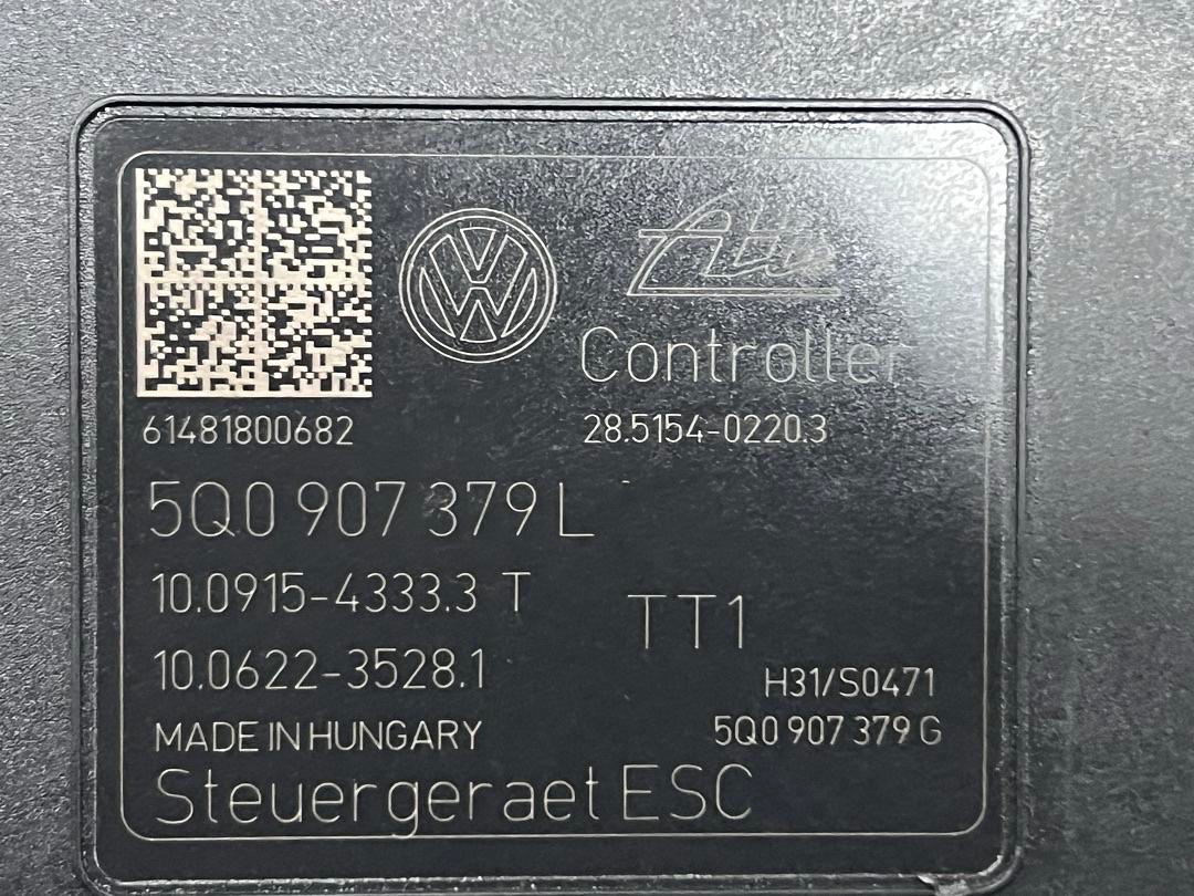 ABS řídící jednotka 5Q0907379L 5Q0614517K VW Golf 7 2015 - 2