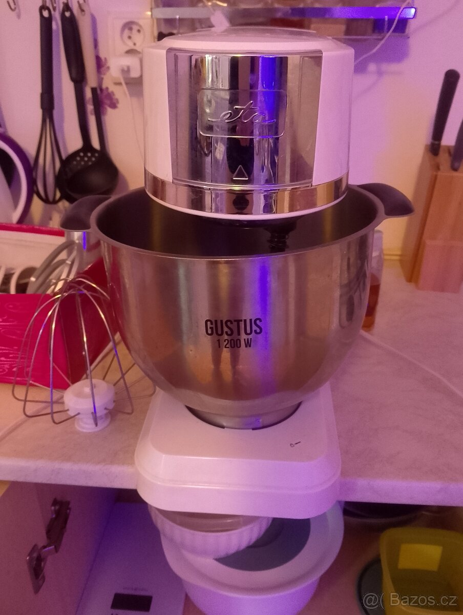 Kuchyňsky robot - 2