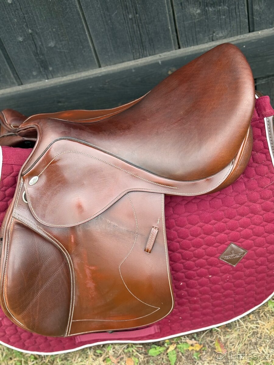 Skokový kentaur naxos - 2