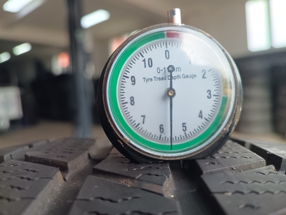 225/55 R17 CONTINENTAL (2114) - 2