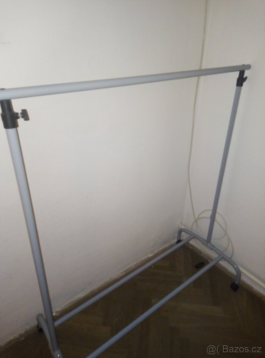 RIGGA, Stojan na odevy, šaty 2X šedý 1x bilý - 2