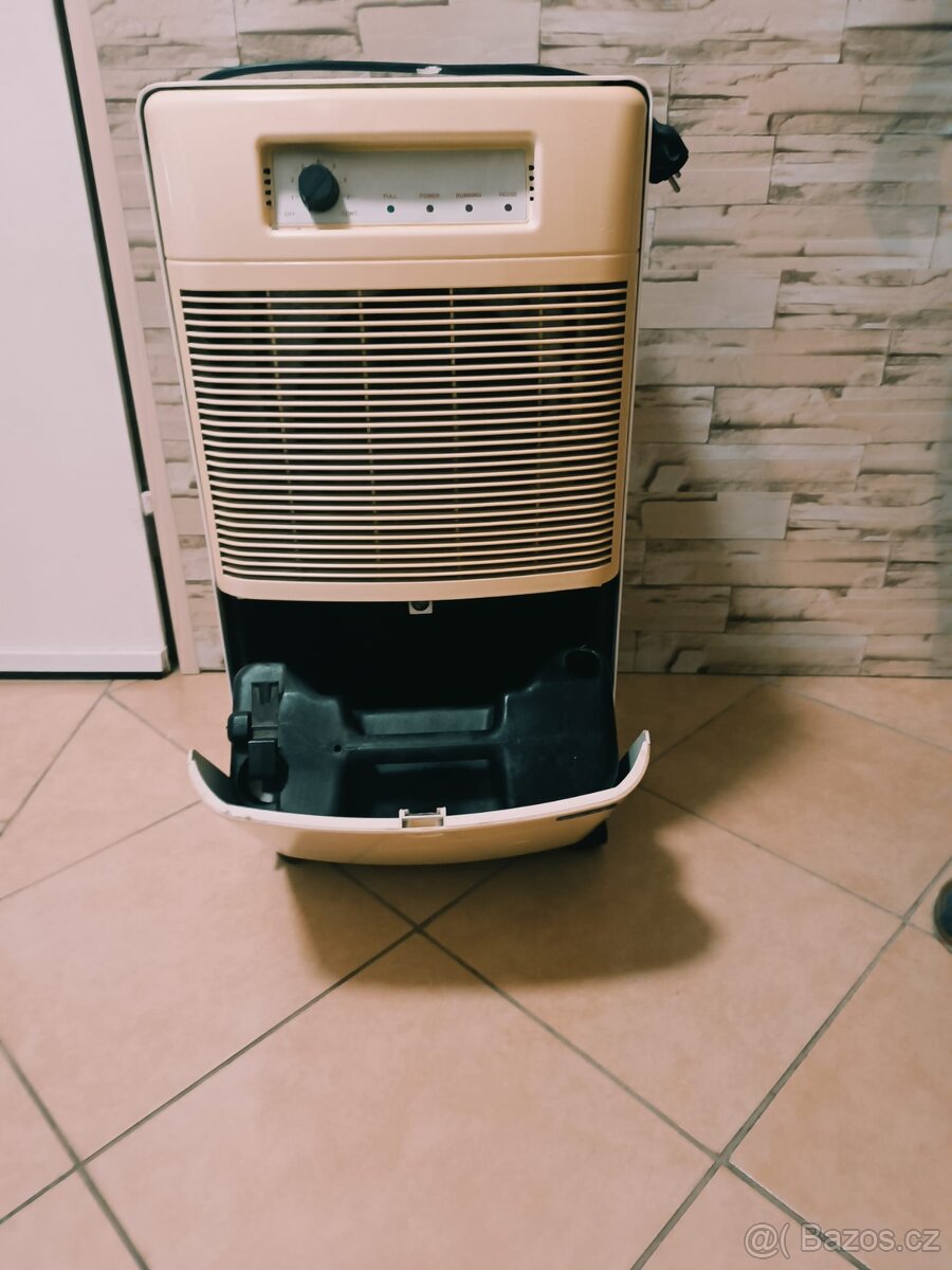 Odvlhčovač, vysoušeč vzduchu - 2