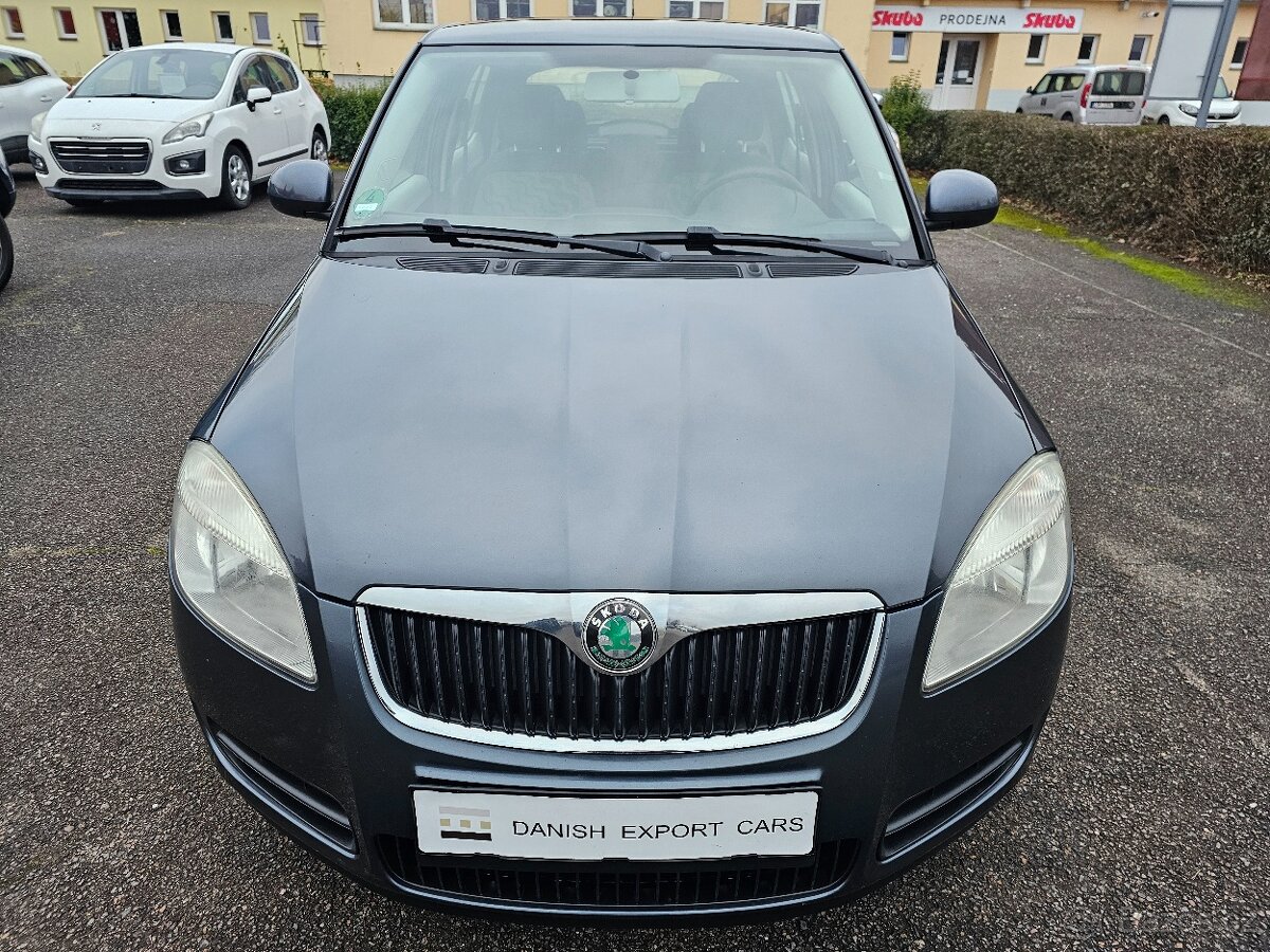 ŠKODA FABIA 1.2 44kW AMBIENTE,KLIMATIZACE,8x AIRBAG,AUX - 2