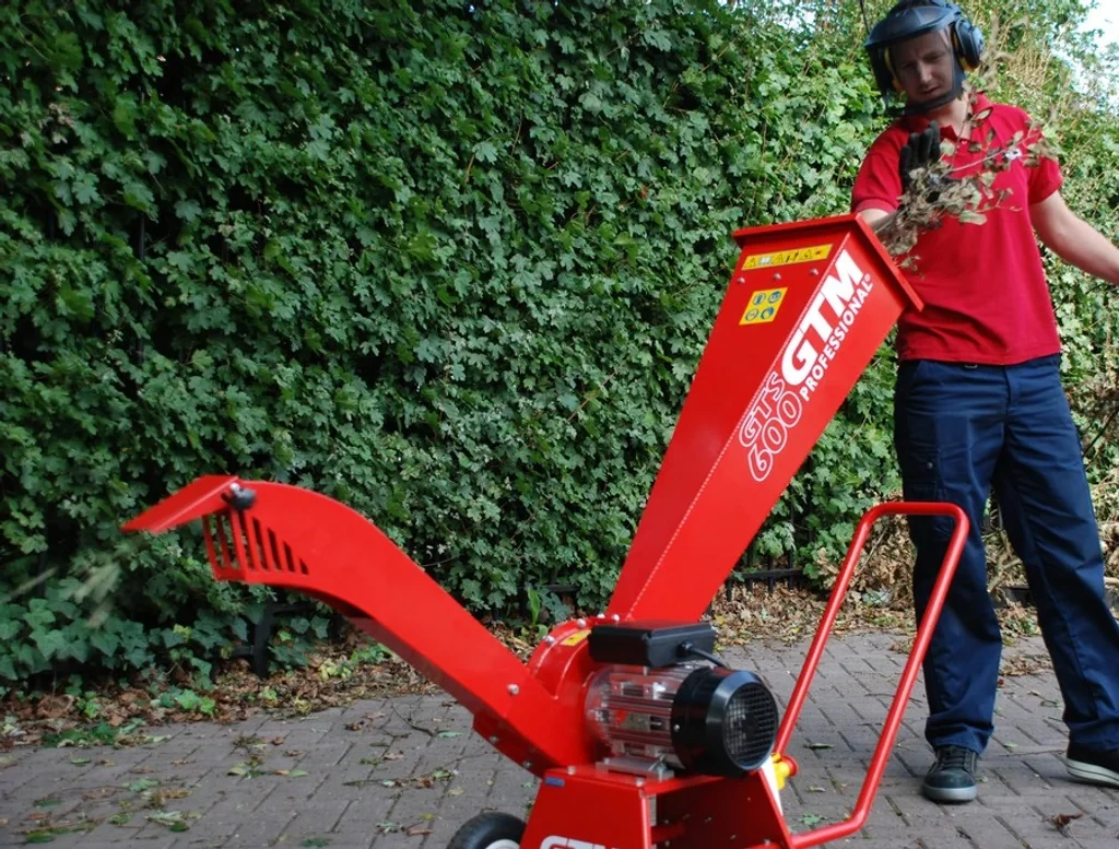Výkonný drtič větví GTM GTS 600 - 2