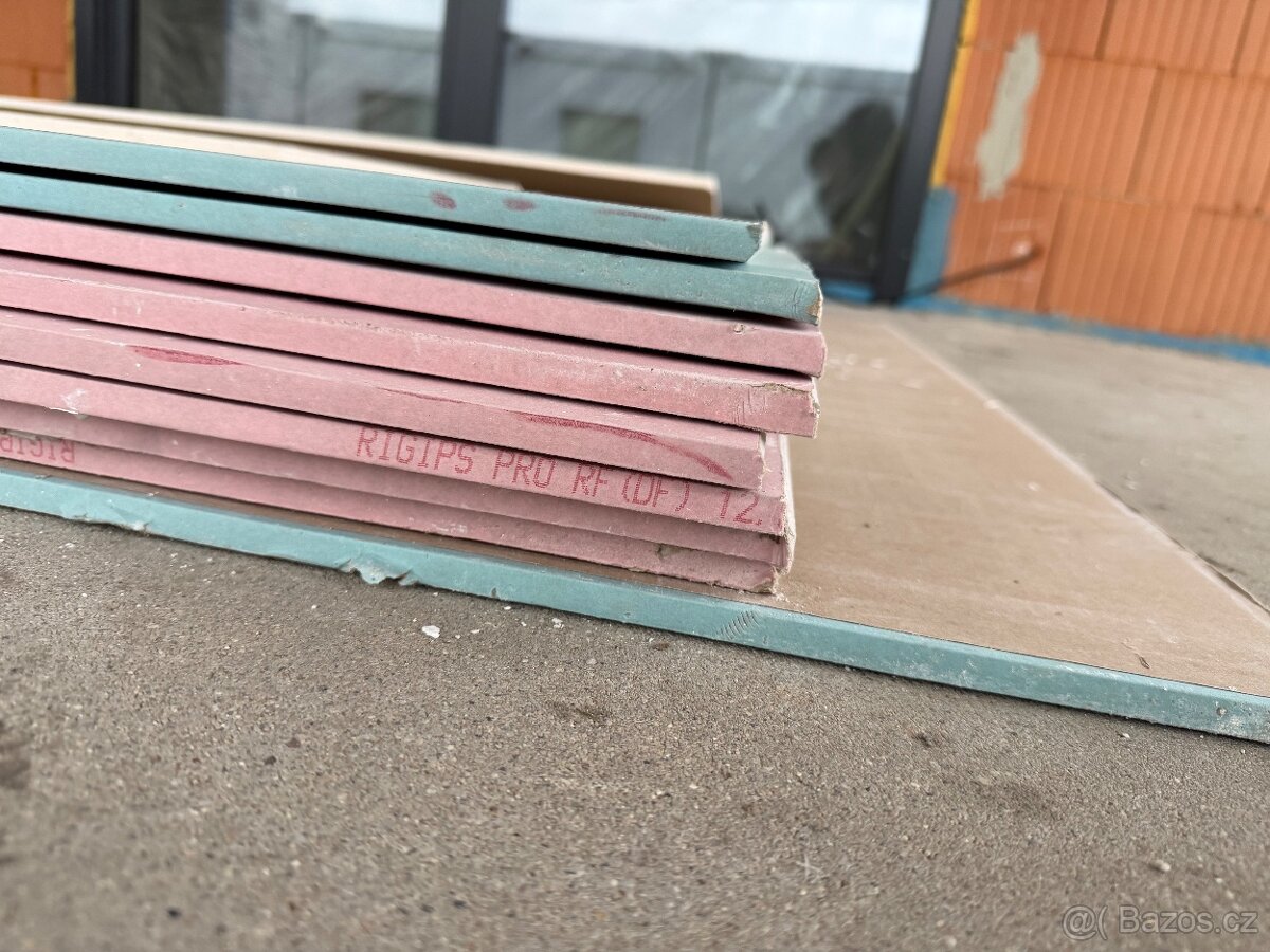 Prodám zbytek sadrokartonove desky,ze stavby - 2