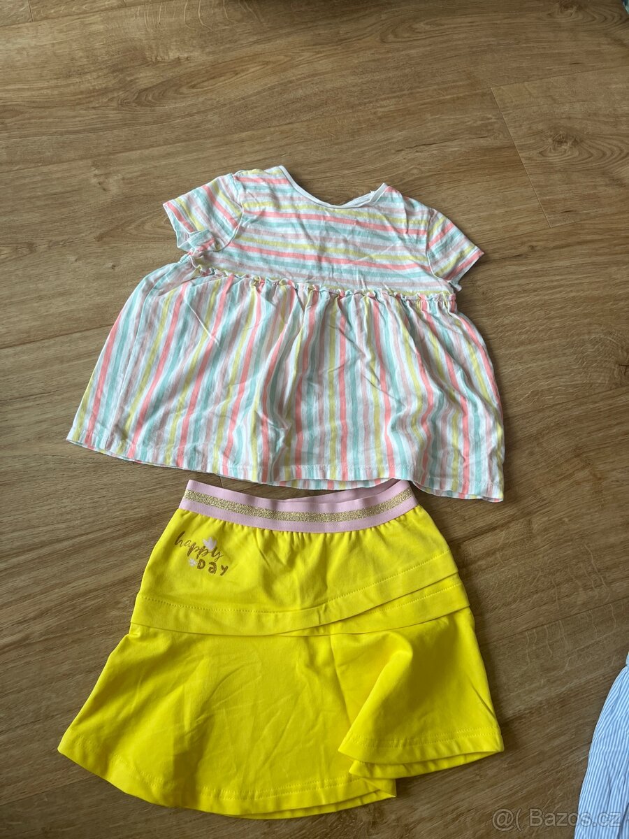 Dívčí oblečení 110 letní - 2