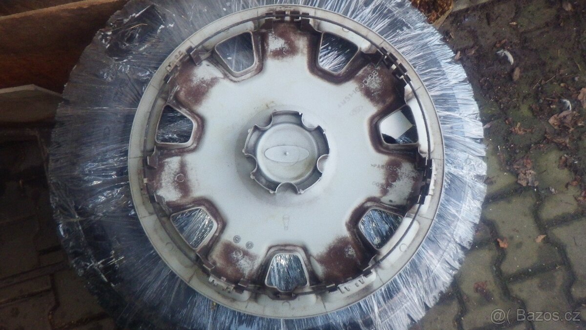 1ks originál poklice Ford 15" - 2