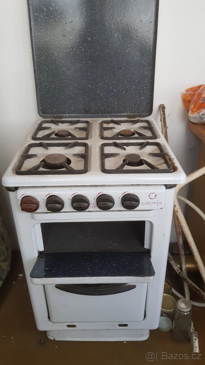 Starý retro sporák na propan - 2