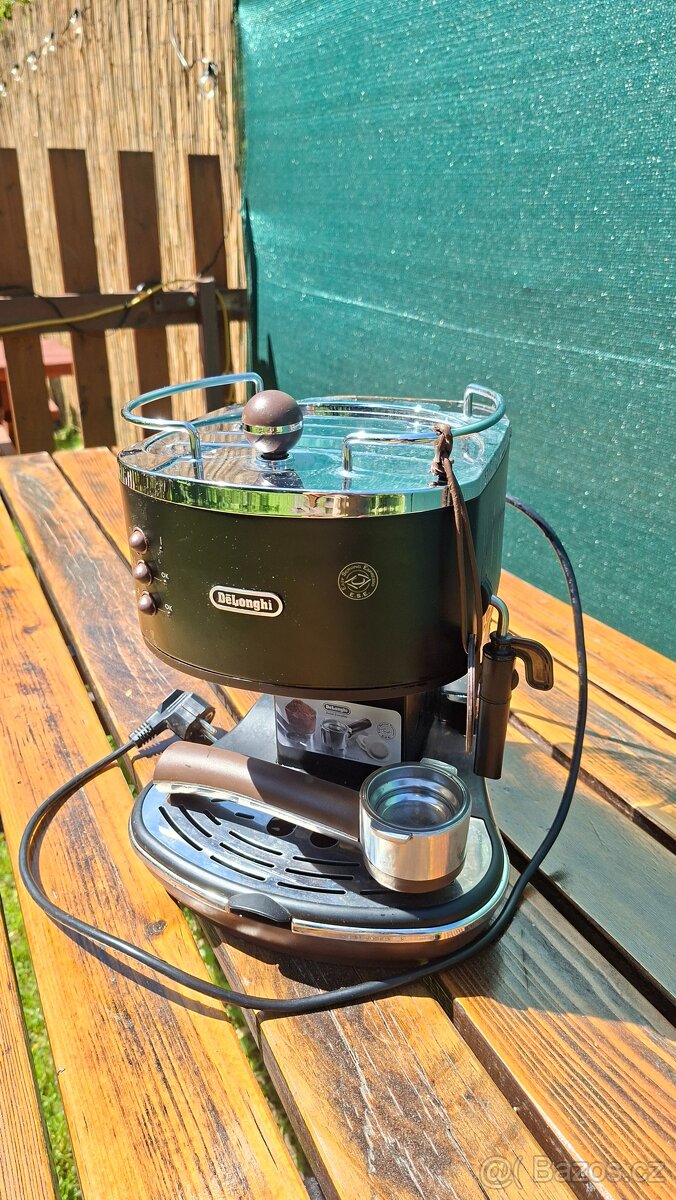 Kávovar Delonghi - 2