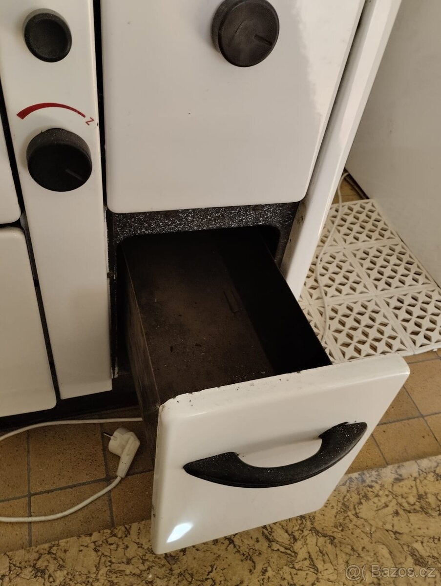 Kamna Mora - pevná paliva - 2