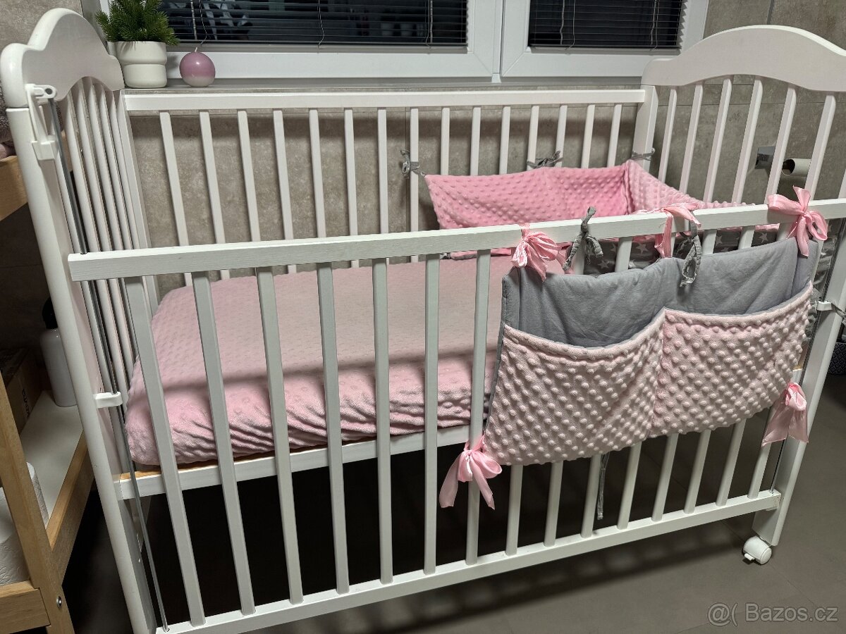 Bílá postýlka top stav - 2