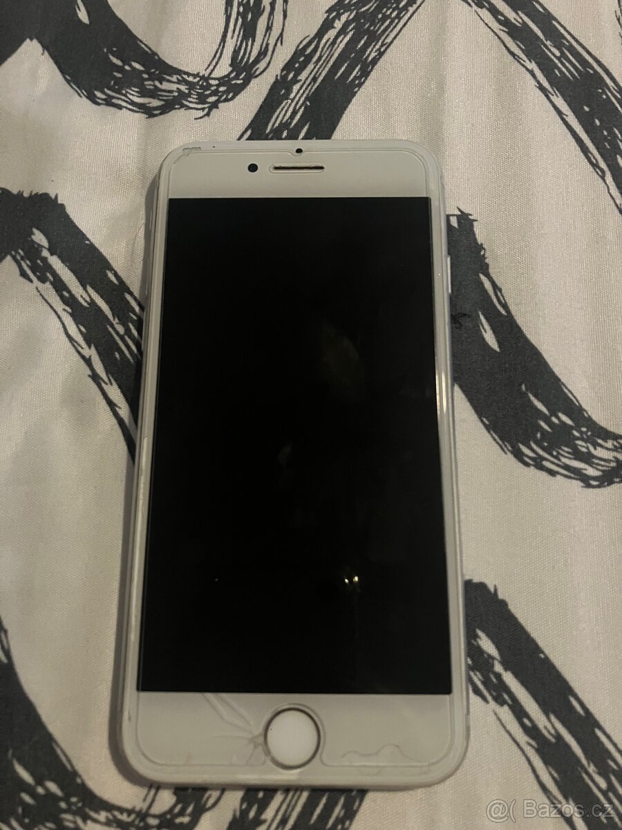 iPhone 8 silver 64gb není plně funkční - 2