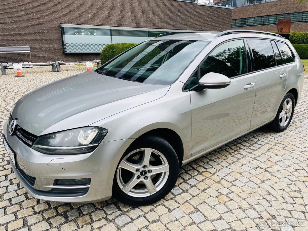 Volkswagen Golf 1.2TSI 77KW MANUÁL VÝHŘEV KAMERA HIGHLINE - 2