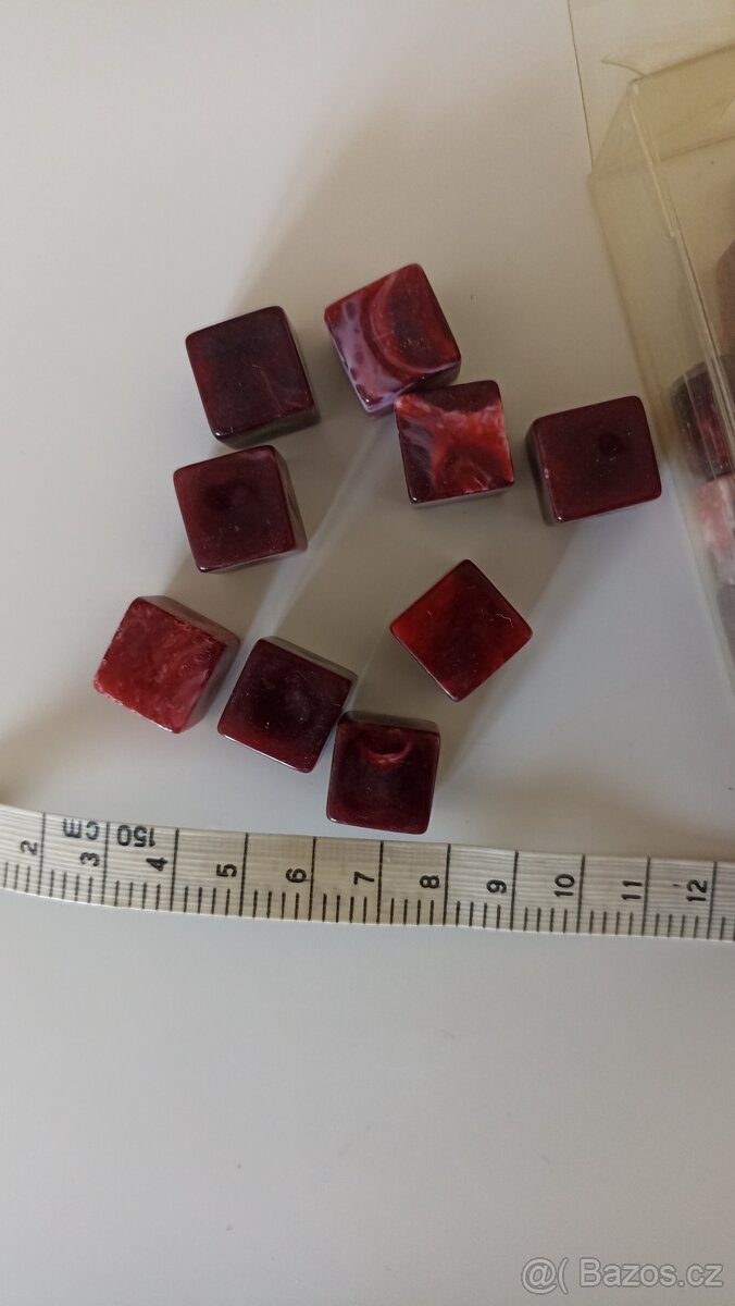 Ozdobné vínové mramorové kamínky - 2