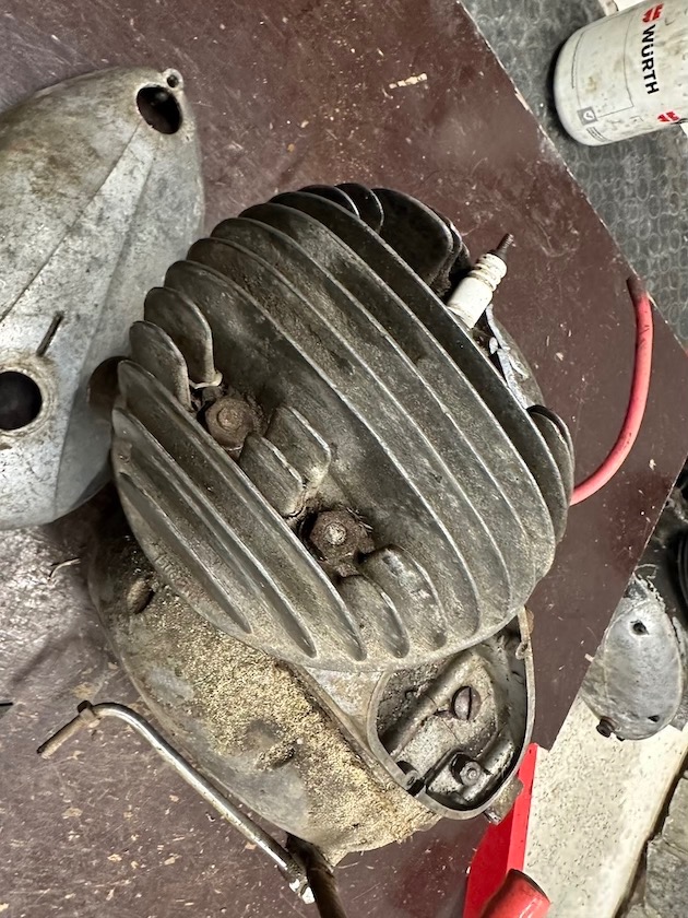 Predám MOTOR ČZ 125c 150c + zapalovanie - 2