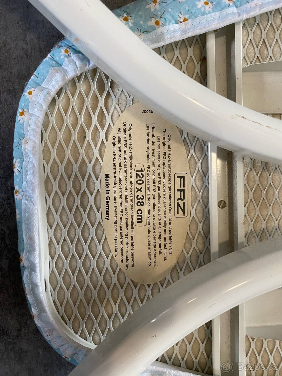 žehlicí prkno 120 x 38 cm, držák kabelu, rukávník - 2