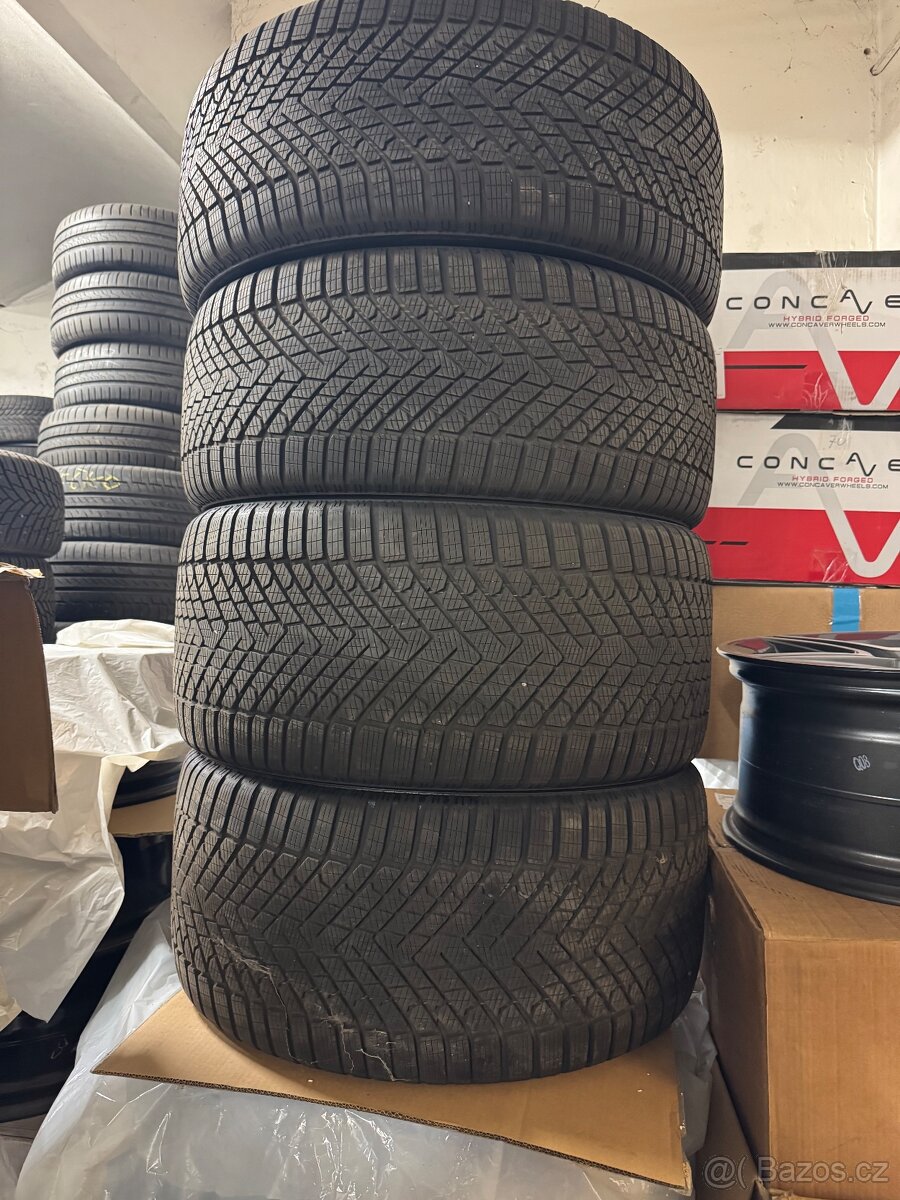 Alu kola LAMBORGHINI URUS - 2