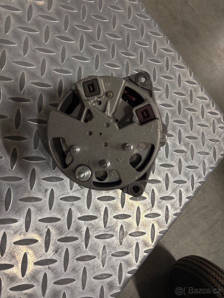 Alternátor repasovaný Zetor 14V/ 42A - 2