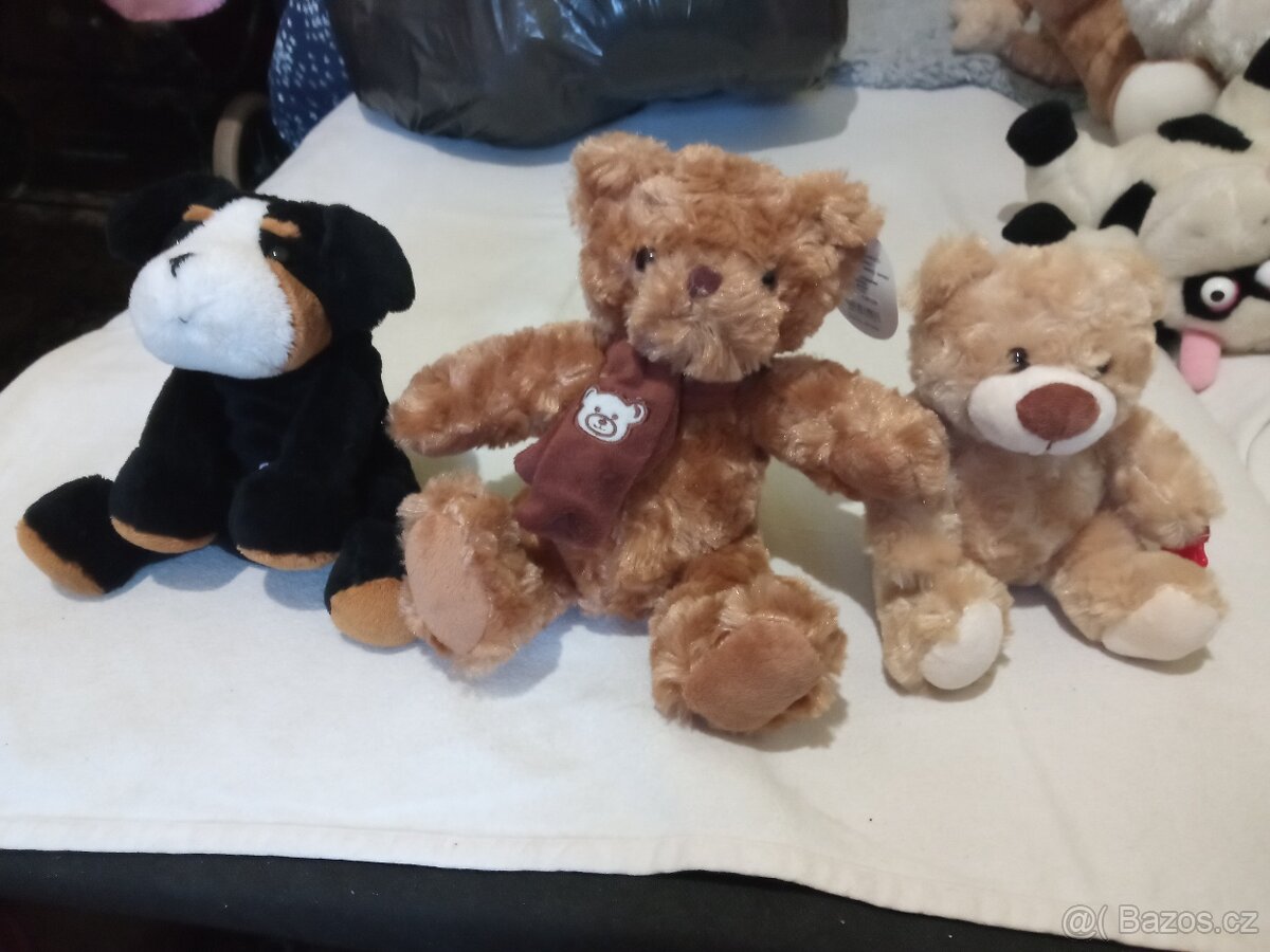Prodám tyto plyšáky. - 2