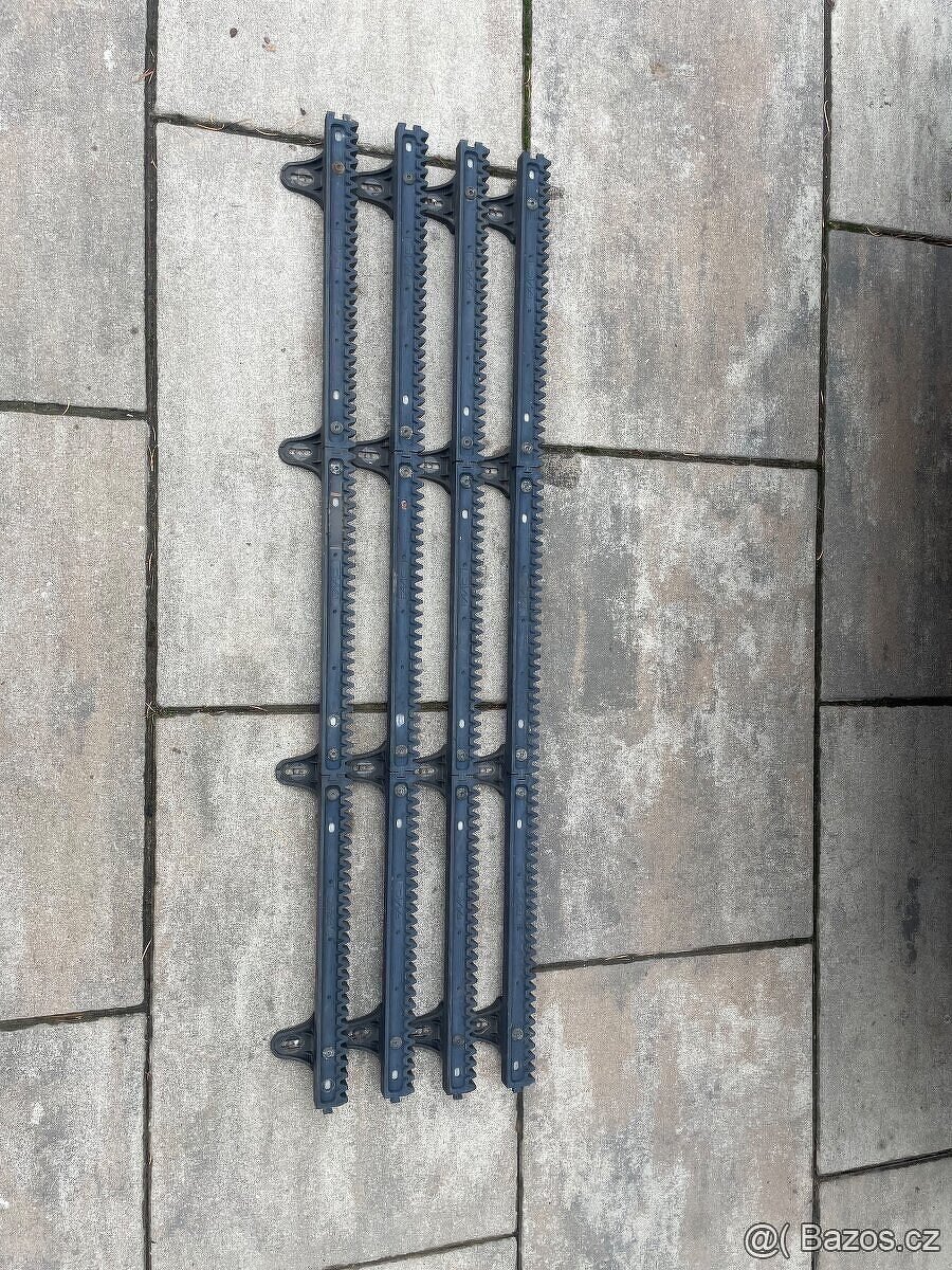 Nylonový ozubený hřeben s ocelovým jádrem - 2