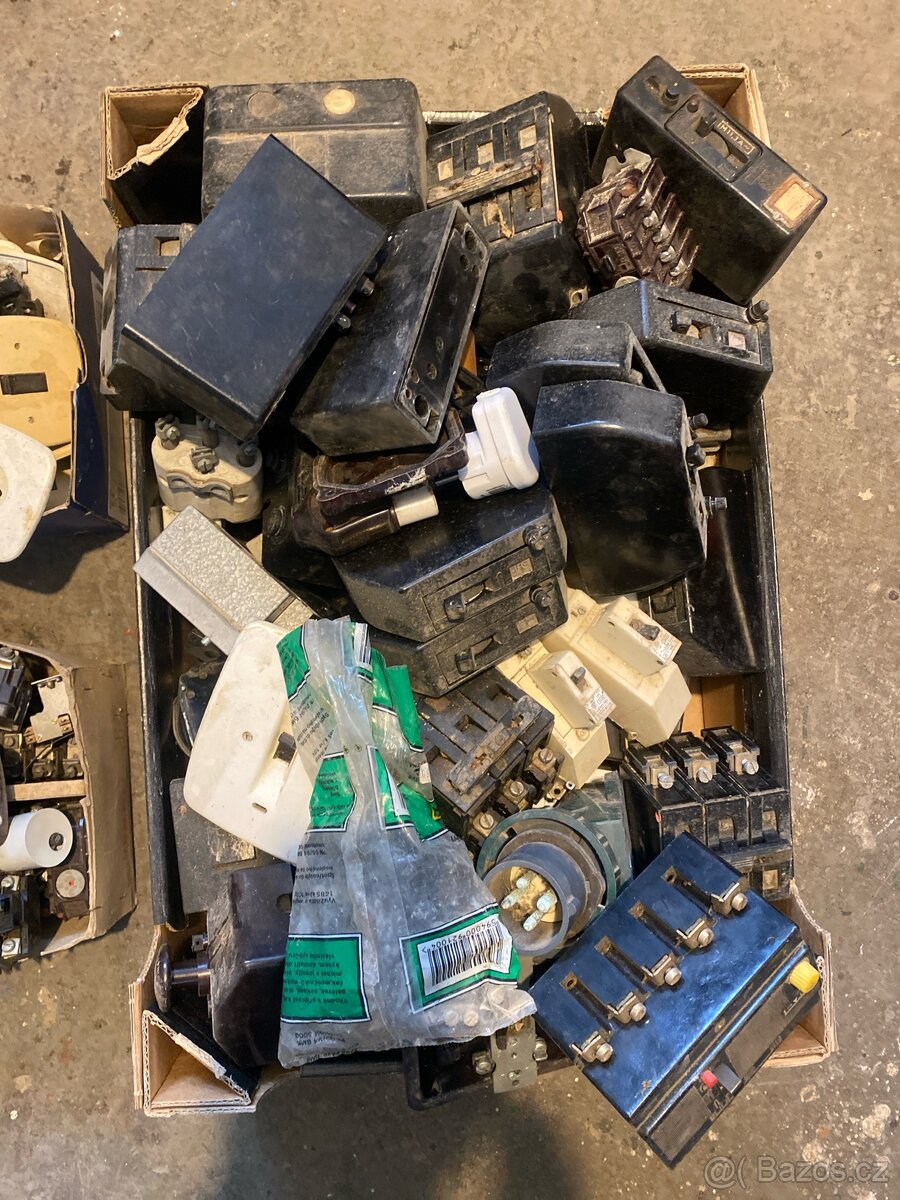 Staré elektro jističe - 2