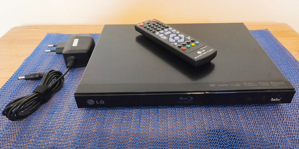 Blu-ray, DVD přehrávač LG BP125 - Super stav - 2
