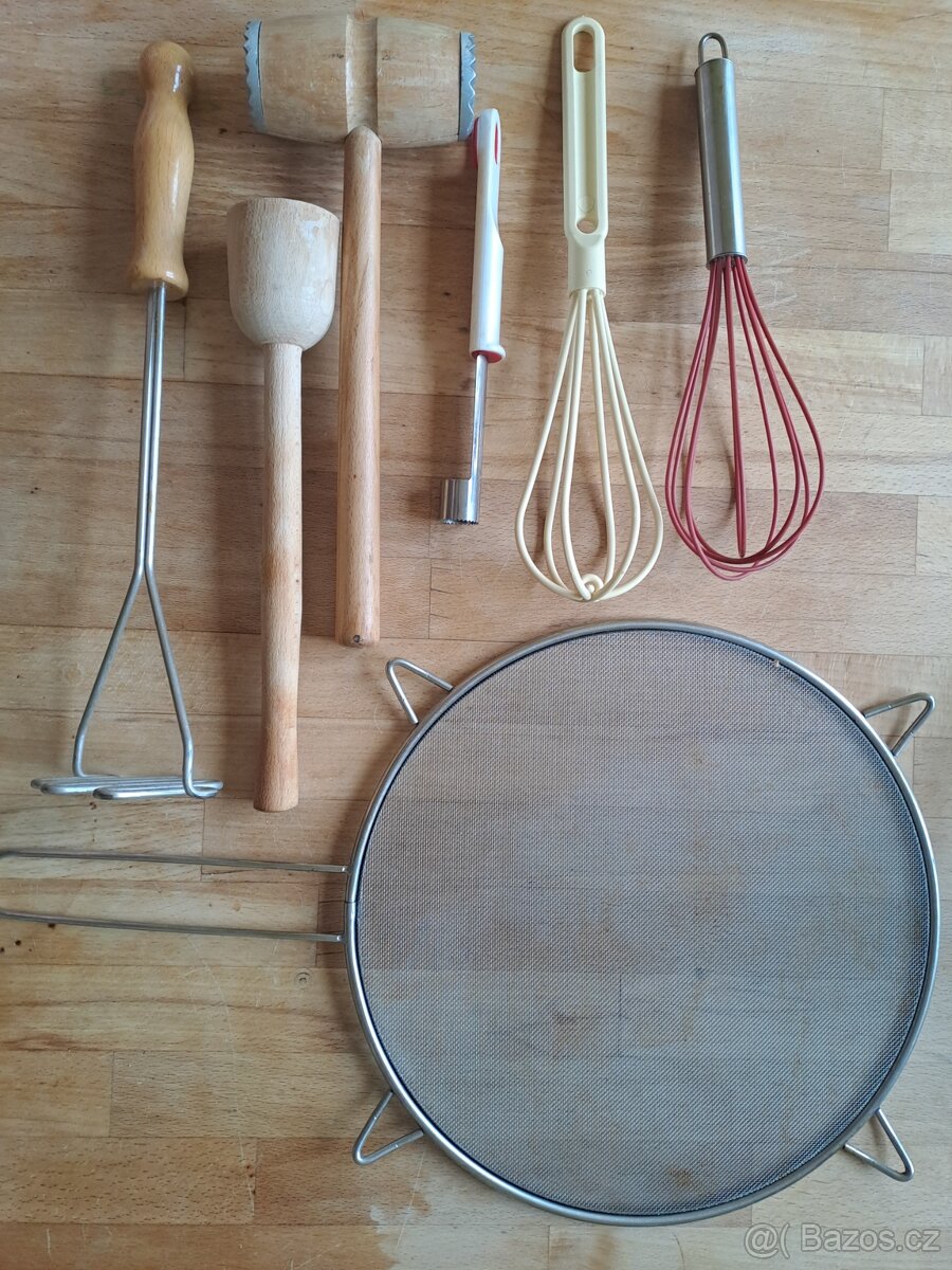 Vše po 10 Kč(na mado,brambory,jabka,sklenice - 2