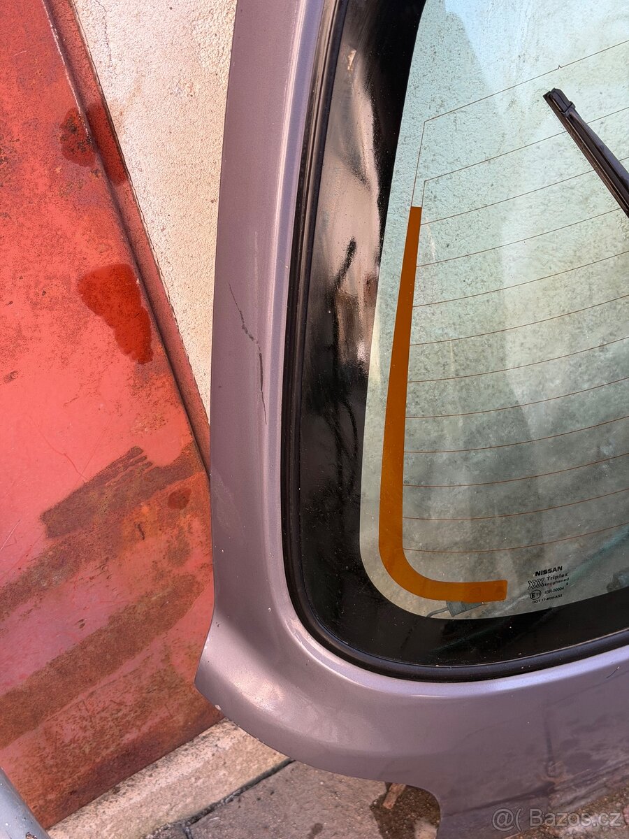 Prodám páté zadní dveře Nissan Micra k11 - 2