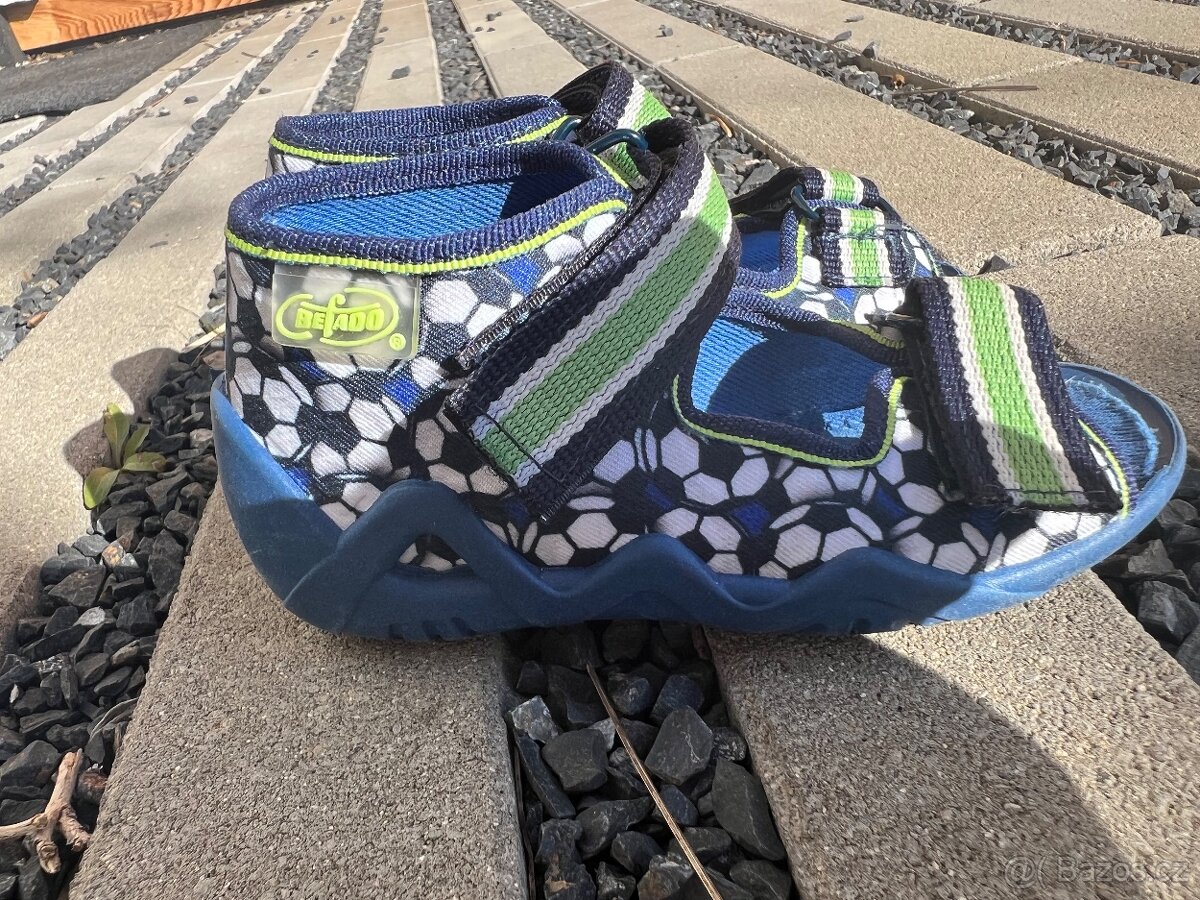 Prvni backurky/sandalky 22 - 2