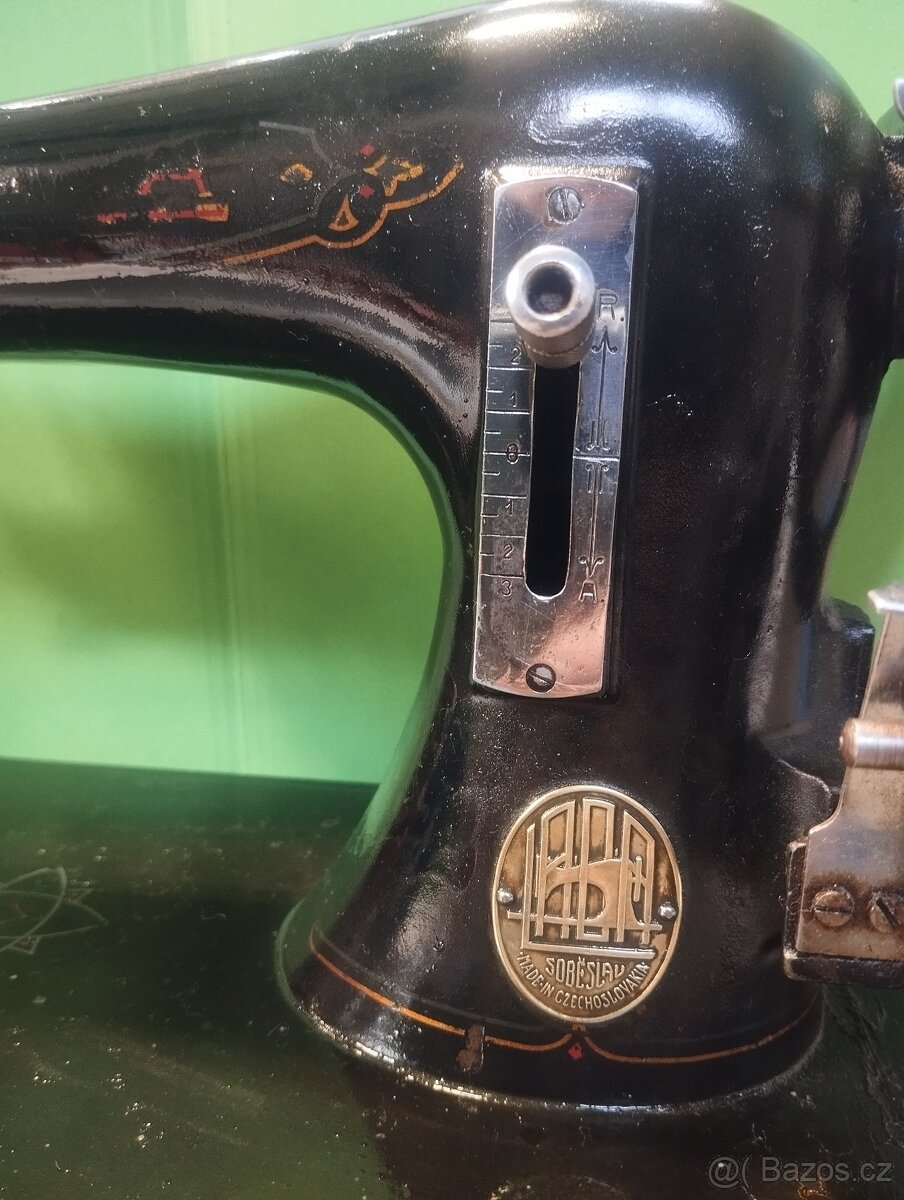 Šicí stroj Lada - 2