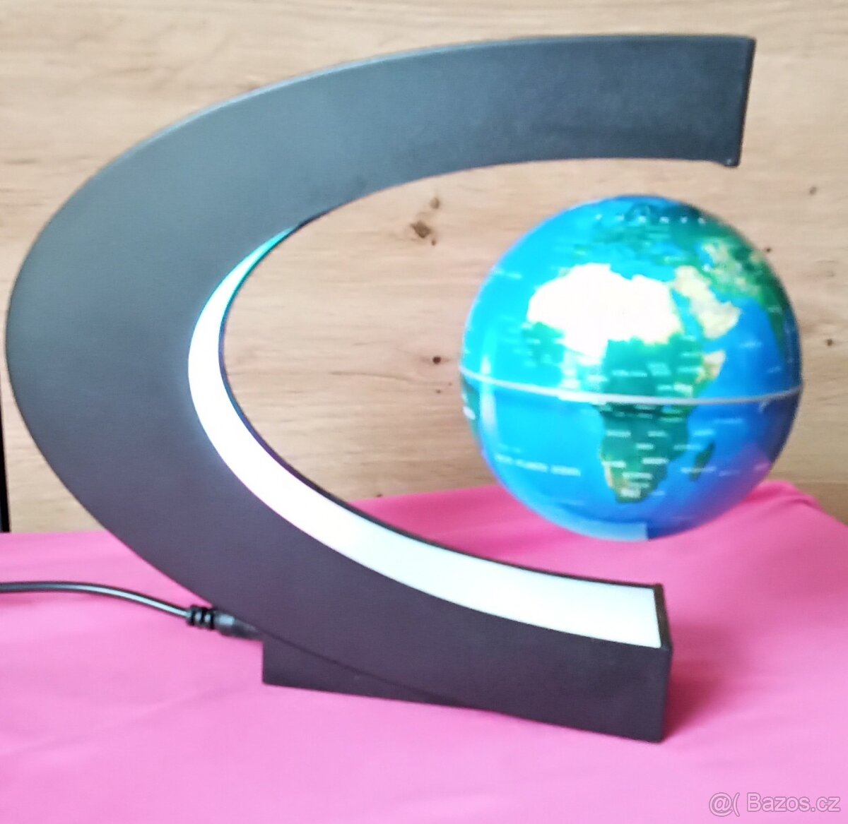 Glóbus levitující - 2