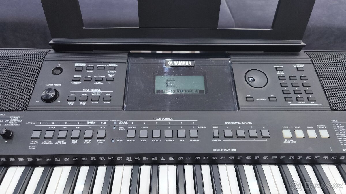 Yamaha PSR E463 - 2