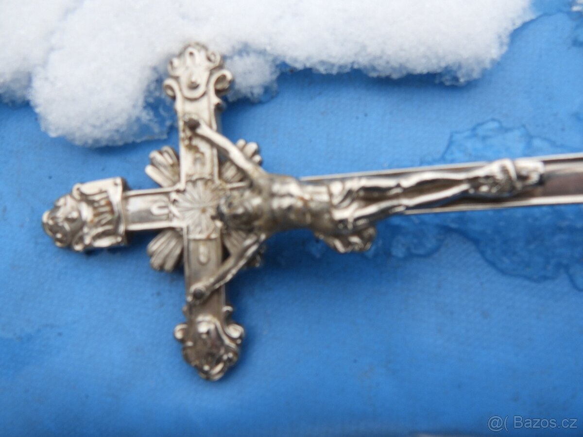 STARÝ KRUCIFIX - 2