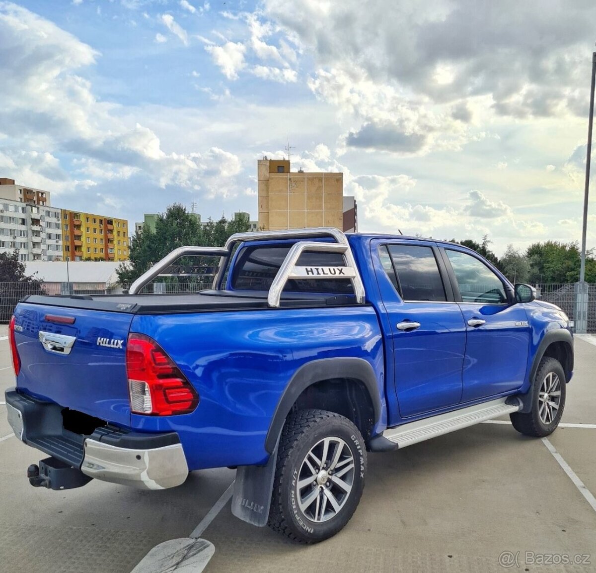 Toyota Hilux 2,4 D4-D, 110kw