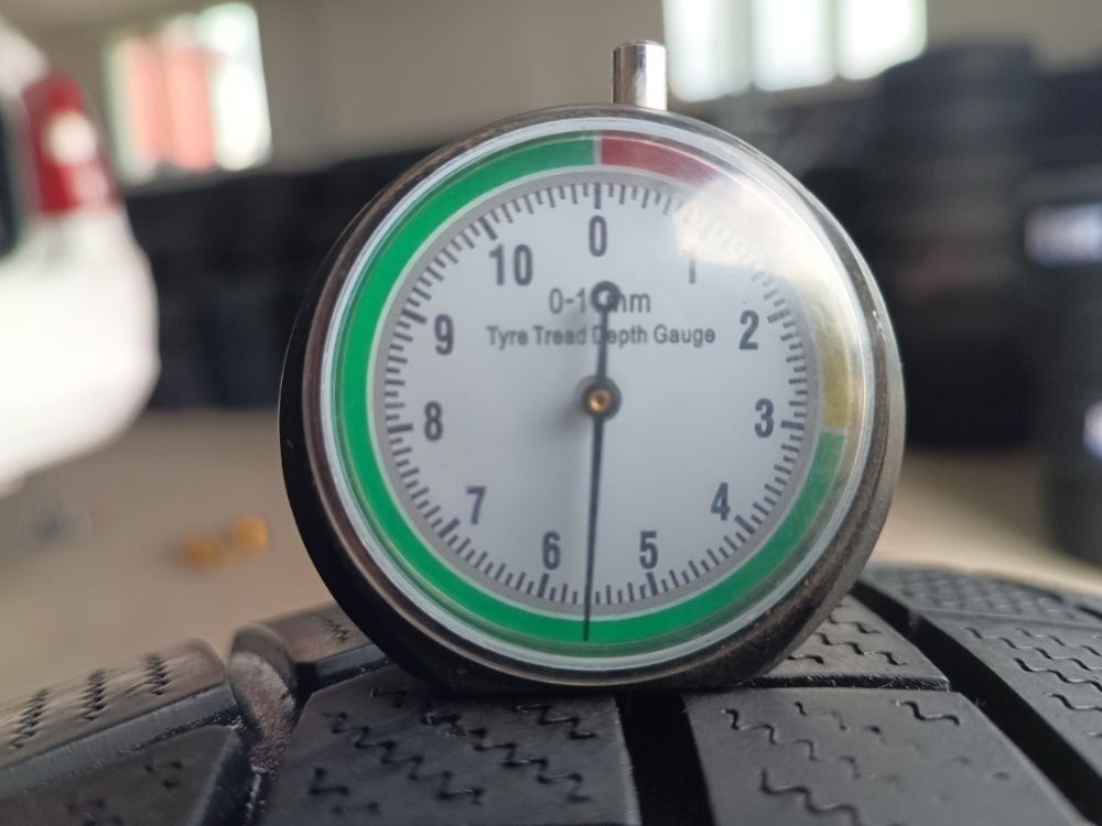 205/60 R16 CONTINENTAL (3916) - 2