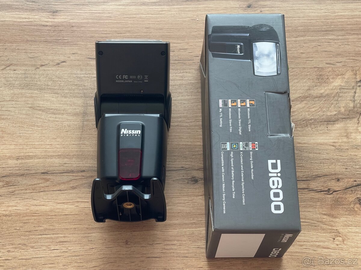 Externí blesk pro Nikon Nissin Di600 - 2