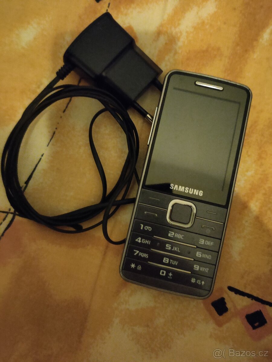 Samsung S5610 s nabíječkou - 2