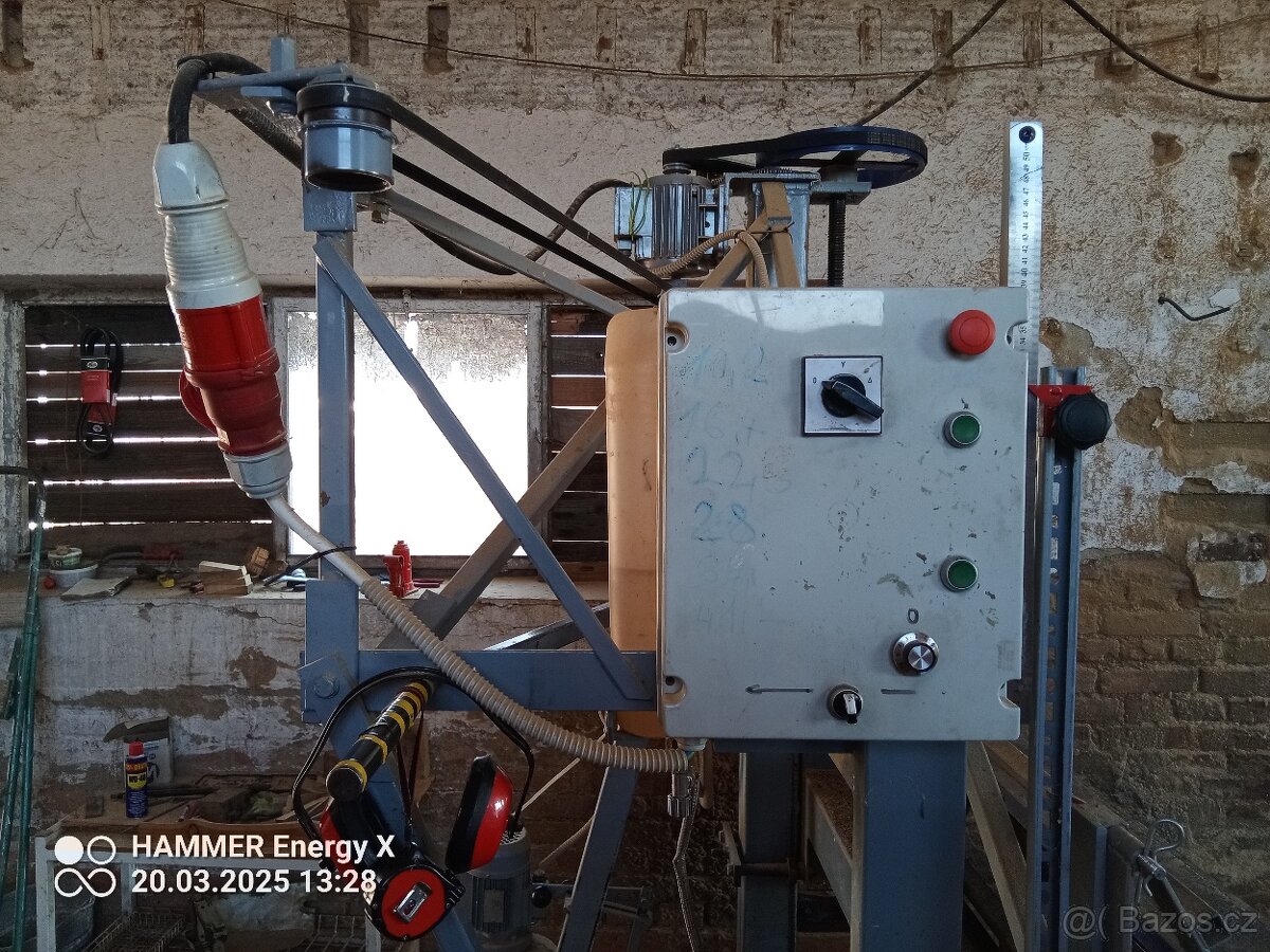 Kmenová pásová pila - 2