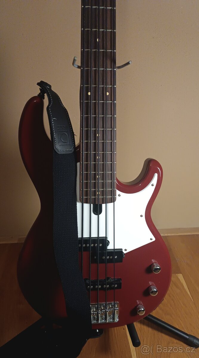 Baskytara Yamaha BB235 - 2