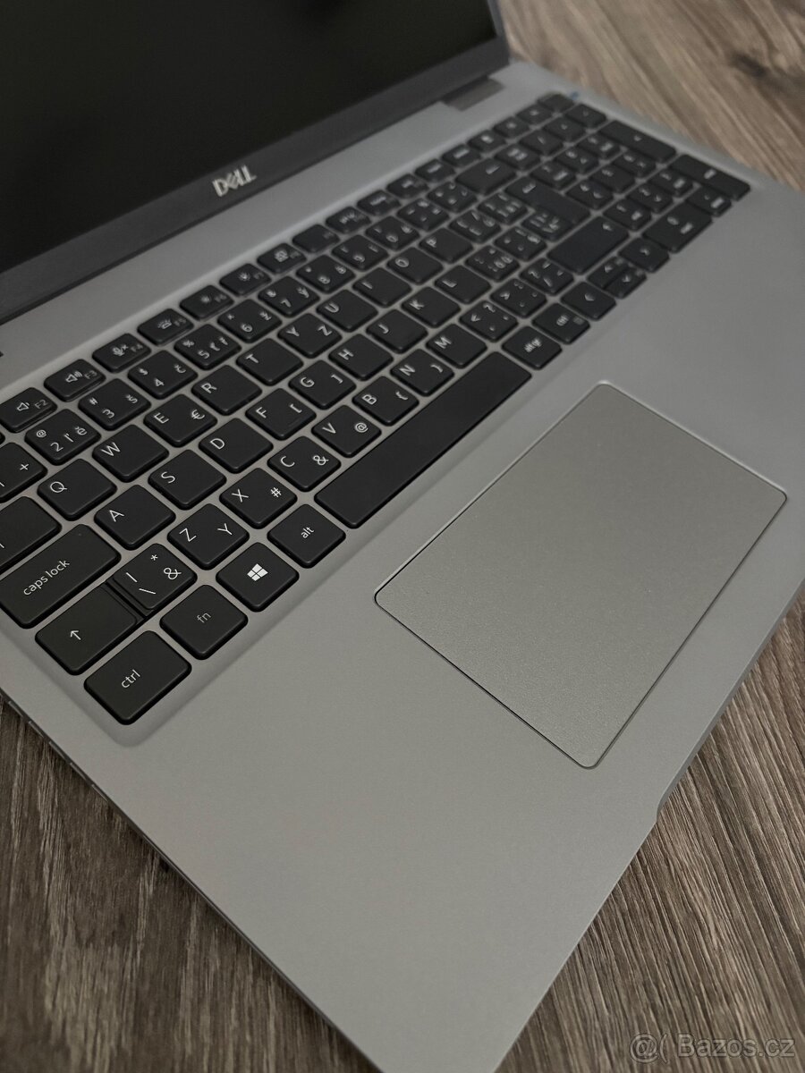 Dell Latitude 5521 - 2