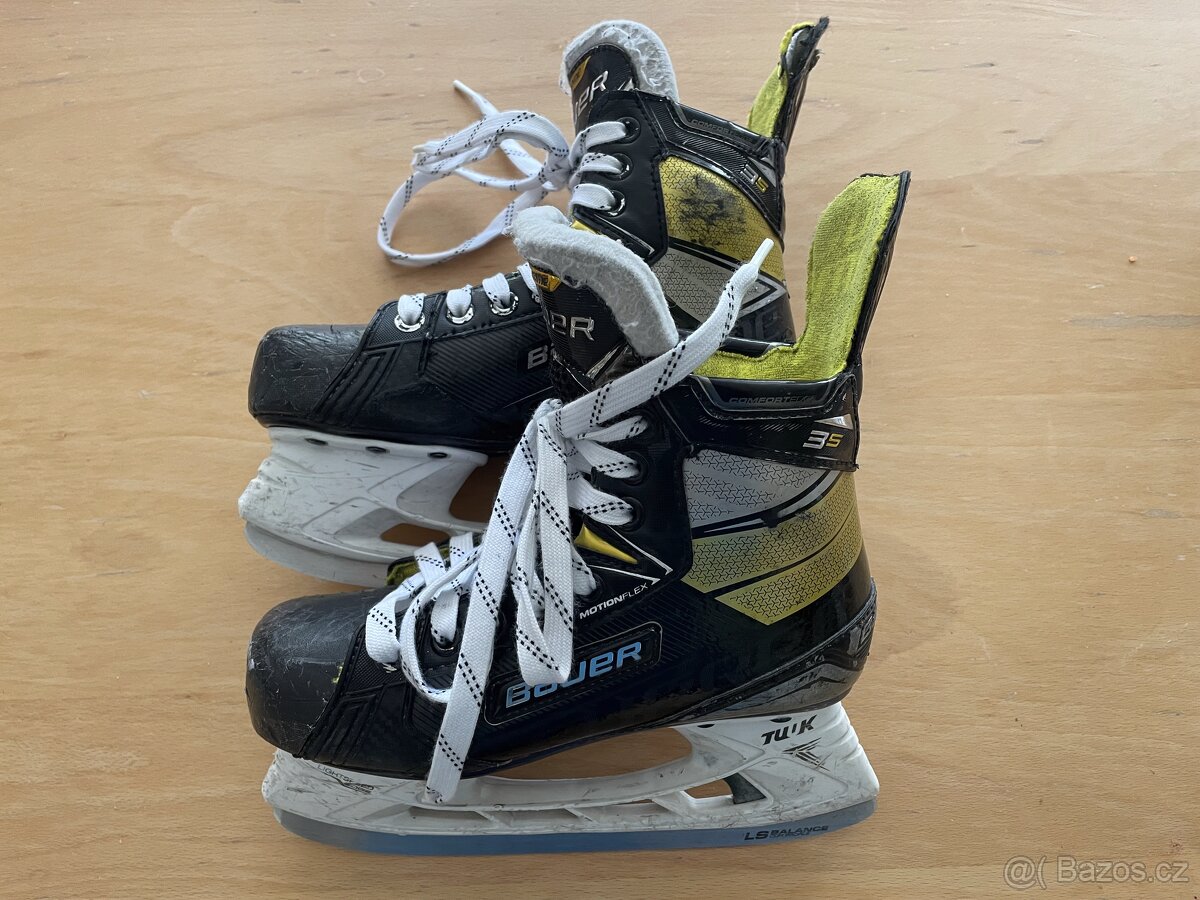 Bauer hokejové Supreme vel. 3,5 - 2