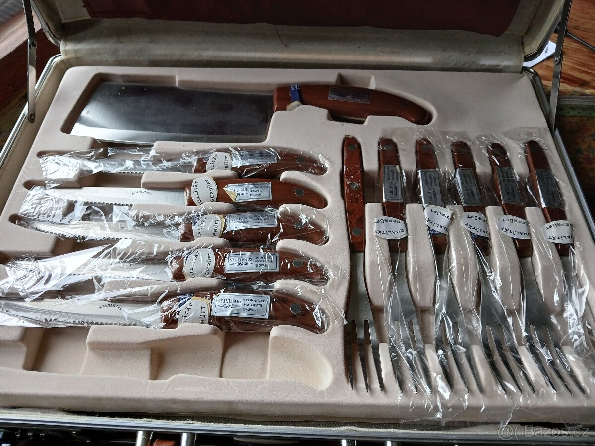 Steakové příbory + nože - 2